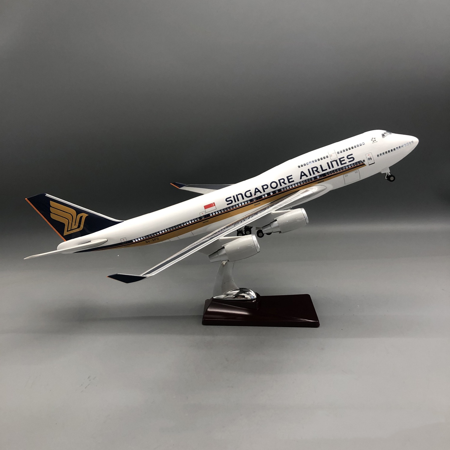 47cm Diecast 1:160 Scale Airpl - Model Kit Singapore review and price
