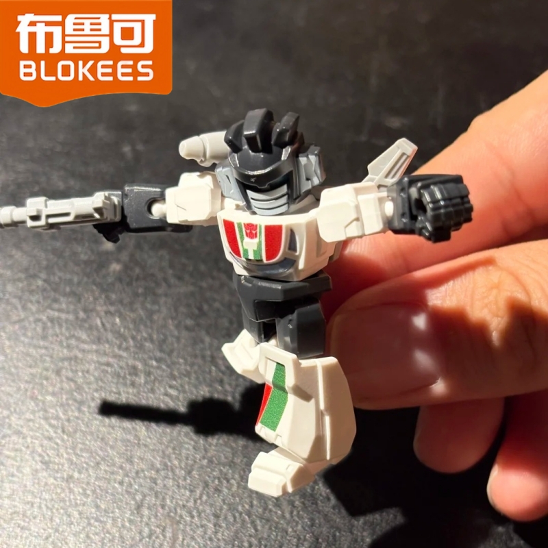 Blokees Transformers Defender  - Model Kit Blokees review and price